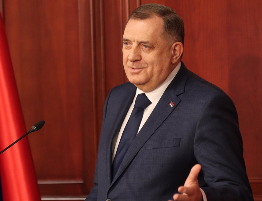 БАЊАЛУКА, 13. ФЕБРУАРА /СРНА/ - Предсједник Републике Српске Милорад Додик изјавио је да је важно за све Србе, ма гдје да се налазе, да знају да припадају једном народу и да не могу да их дијеле по различитим основама.