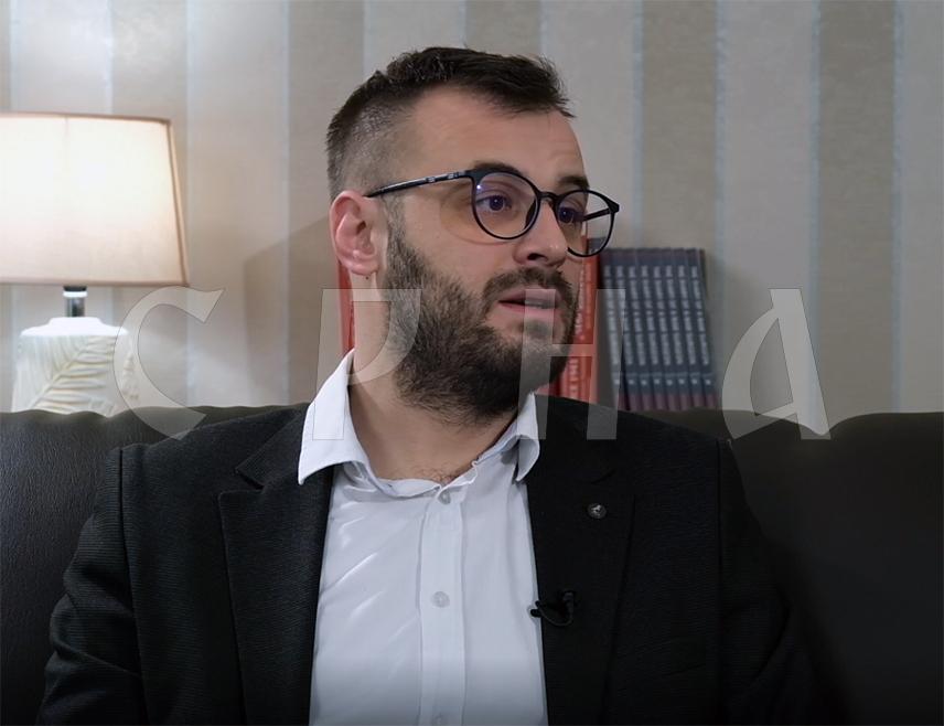 БАЊАЛУКА, 15. ФЕБРУАРА /СРНА/ - Виши асистент на Катедри за историју Филозофског факултета Универзитета у Бањалуци Дејан Дошлић рекао је Срни да Сретење за српски народ представља почетак вијековима чеканог ослобођења и стварања модерне српске државности.