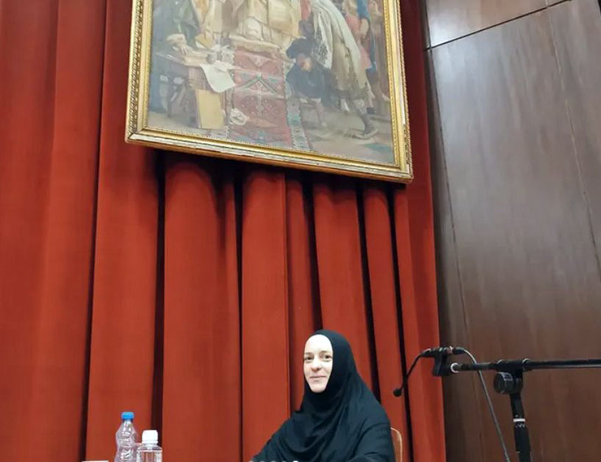 БЕОГРАД, 13. ФЕБРУАРА /СРНА/ - Српска монахиња Фива из манастира Градац у Епархији жичкој постала је прва монахиња у Србији која је стекла звање доктора теолошких наука.