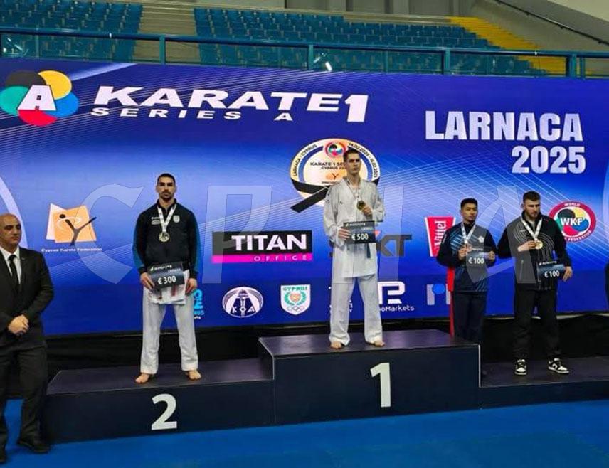 БИЈЕЉИНА, 14. ФЕБРУАРА /СРНА/ - Лука Вуковић, каратиста из Бијељине, освојио је вечерас сребрну медаљу на Свјетској серији А на Кипру.