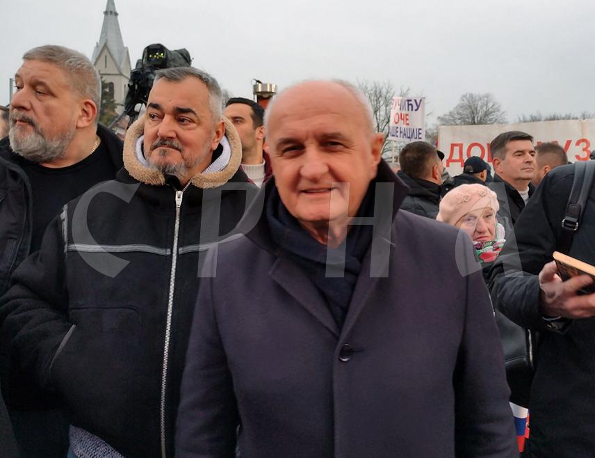 СРЕМСКА МИТРОВИЦА, 15. ФЕБРУАРА /СРНА/ - Министар енергетике и рударства Републике Српске Петар Ђокић истакао је да је борба Срба за слободу почела прије 221 годину, али да српски народ и данас има потребу да се заједно бори за њу да би очувао свој идентитет.