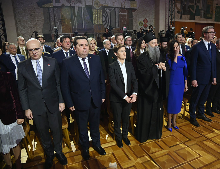 БЕОГРАД, 16. ФЕБРУАРА /СРНА/ - Предсједник Народне скупштине Републике Српске Ненад Стевандић изјавио је да је са радошћу данас у Београду присуствовао додјели одликовања заслужним грађанима и колективима поводом Дана државности - Сретења.