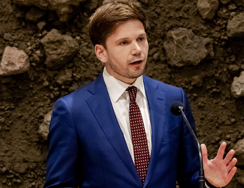 ХАГ, 17. ФЕБРУАРА /СРНА/ - Предсједник САД Доналд Трамп нуди практично рјешење за сукоб у Украјини, изјавио је за ТАСС холандски посланик из десничарске странке Форум за демократију Хидион ван Меијерен.