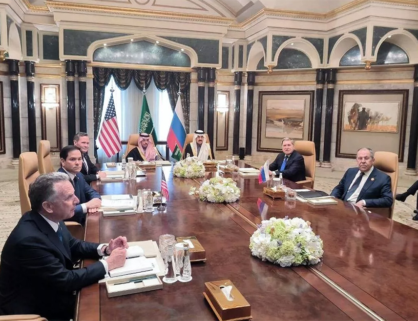 РИЈАД, 18. ФЕБРУАРА /СРНА/ - У Ријаду, главном граду Саудијске Арабије, почели су преговори руске и америчке делегације о окончању рата у Украјини.