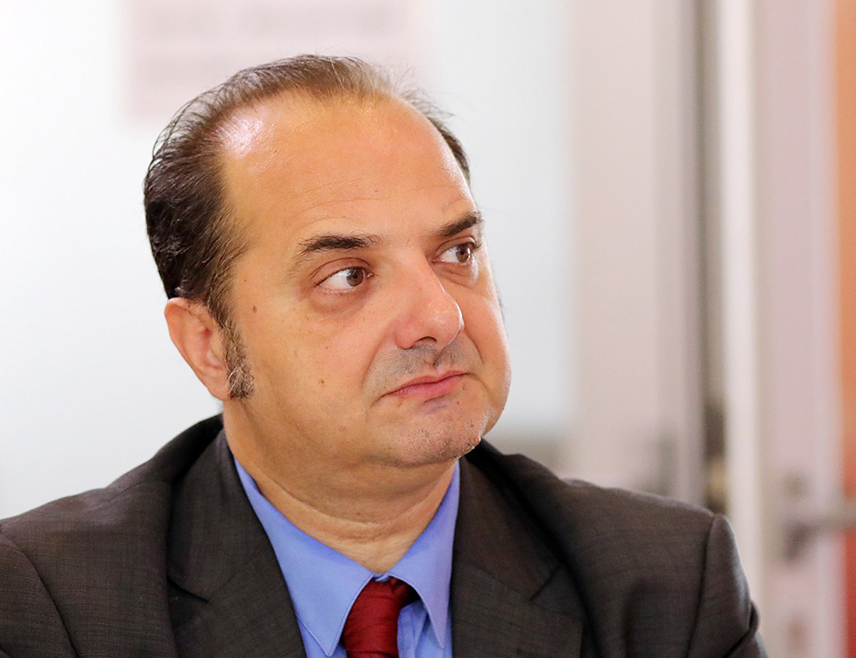 БЕОГРАД, 18. ФЕБРУАРА /СРНА/ - Историчар Александар Раковић изјавио је за Срну да косовско питање представља јерусалимско питање Европе које ће бити рјешавано дуго, те оцијенио да је за Србију од највеће важности да самопроглашено Косово у 17 година од када је прогласило независност није успјело да уђе у кључне међународне организације.