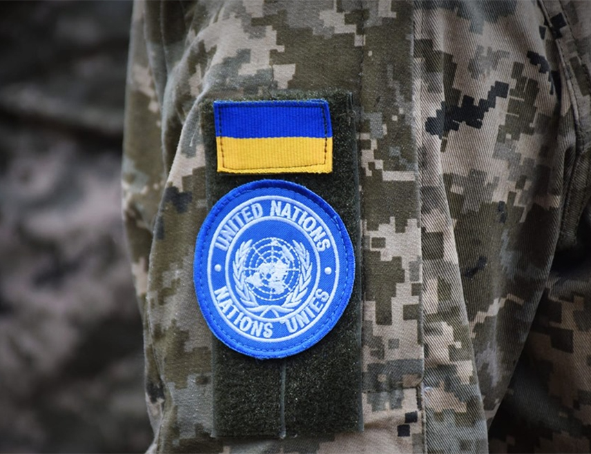 ЊУЈОРК, 18. ФЕБРУАРА /СРНА - РИА Новости/ - О било каквом размјештању мировних снага у Украјини може се разговарати тек након што стране постигну споразум за окончање сукоба, рекао је портпарол генералног секретара УН Стефан Дижарик.