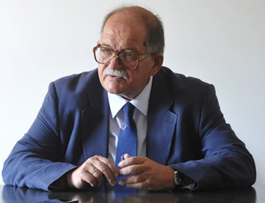 БЕОГРАД, 19. ФЕБРУАРА /СРНА/ - Исламолог Дарко Танасковић изјавио је за Срну да Орден части са златним зрацима Републике Српске, којим је га је одликовао предсједник Републике Српске, има посебно симболичко значење јер му је уручено на Сретење, велики свесрпски празник, који су Република Српска и Србија први пут заједно прославиле у Бањалуци.