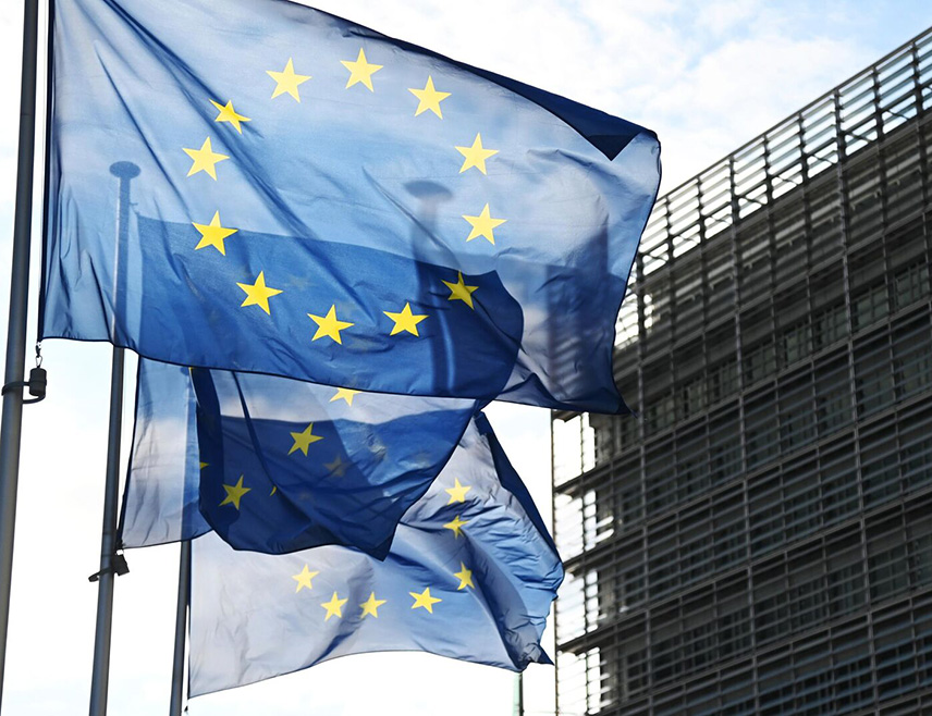 БРИСЕЛ, 21. ФЕБРУАРА /СРНА/ - Председник САД Доналд Трамп дао је ЕУ три седмице да се договори о условима капитулације Украјине, саопштио је европски посланик Мика Алтола.