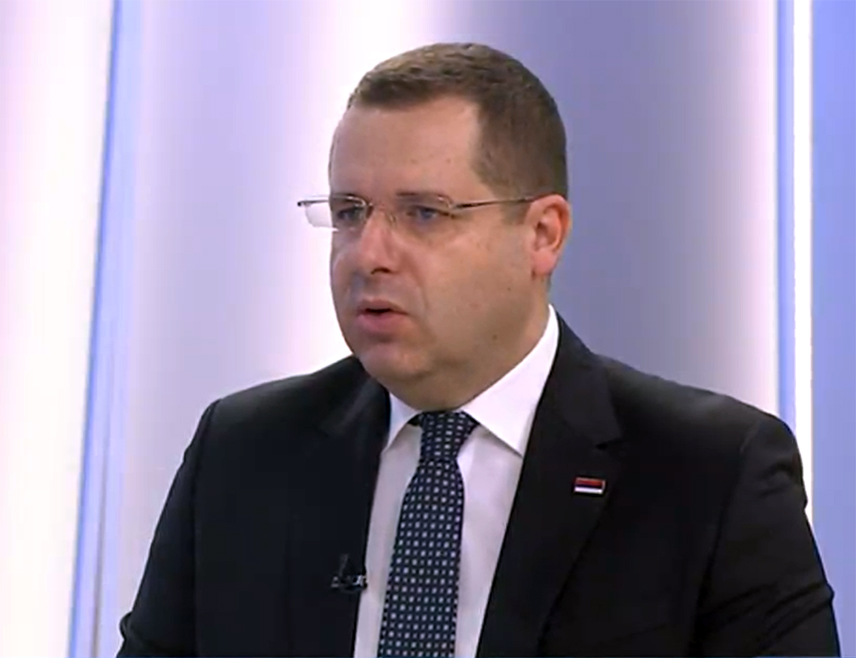 БАЊАЛУКА, 22. ФЕБРУАРА /СРНА/ - Опозиција у Републици Српској била је дио акције бившег америчког амбасадора у БиХ Мајкла Марфија на избацивању и елиминацији изборних побједника и представника већинске воље српског народа на нивоу заједничких институција, изјавио је портпарол СНСД-а Радован Ковачевић.