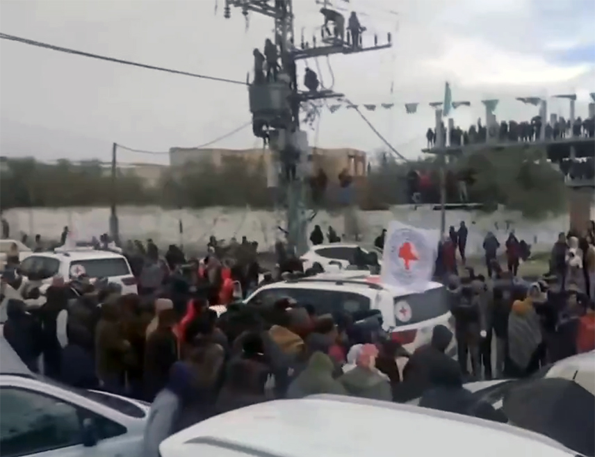 ЈЕРУСАЛИМ, 22. ФЕБРУАРА /СРНА - Ројтерс/ - Хамас је ослободио данас пет талаца из Појаса Газе и требало би да пусти још једног у замјену за стотине палестинских затвореника и притвореника.