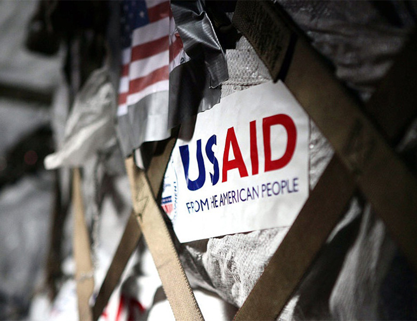 ВАШИНГТОН, 22. ФЕБРУАРА /СРНА/ - Савезни судија дао је администрацији предсједника САД Доналда Трампа "зелено свјетло" да настави са планом да хиљаде радника америчке Агенције за међународни развој /УСАИД/ пошаље на принудни одмор, укључујући стотине људи стационираних у иностранству.