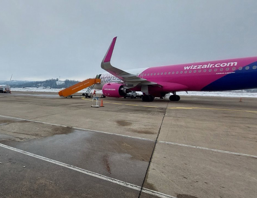 БАЊАЛУКА, 22. ФЕБРУАРА /СРНА/ - Авио-компанија "Визер" повећаће од марта седмични број летова са Међународног аеродрома Бањалука за Базел и Дортмунд.