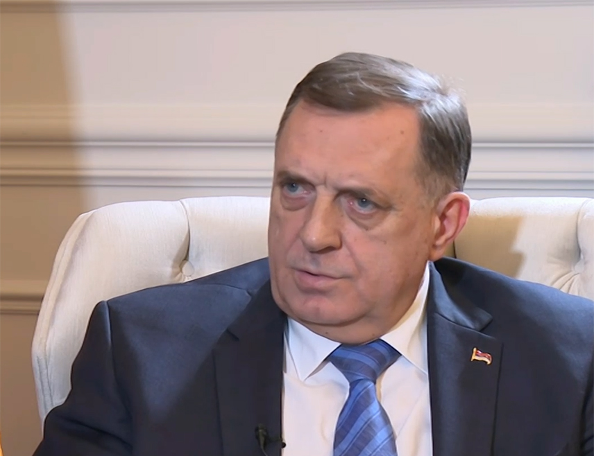 БЕОГРАД, 22. ФЕБРУАРА /СРНА/ - Предсједник Републике Српске Милорад Додик изјавио је да ће, уколико позиције на заједничком нивоу буду попуњене мимо воље Српске, то само убрзати распад БиХ.