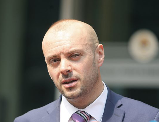 ИСТОЧНО САРАЈЕВО, 23. ФЕБРУАРА /СРНА/ - Ослобађајућа пресуда предсједнику Републике Српске Милораду Додику у Суду БиХ једина је прихватљива за Србе, изјавио је Срни предсједник Одбора за заштиту права Срба у Федерацији БиХ Ђорђе Радановић.