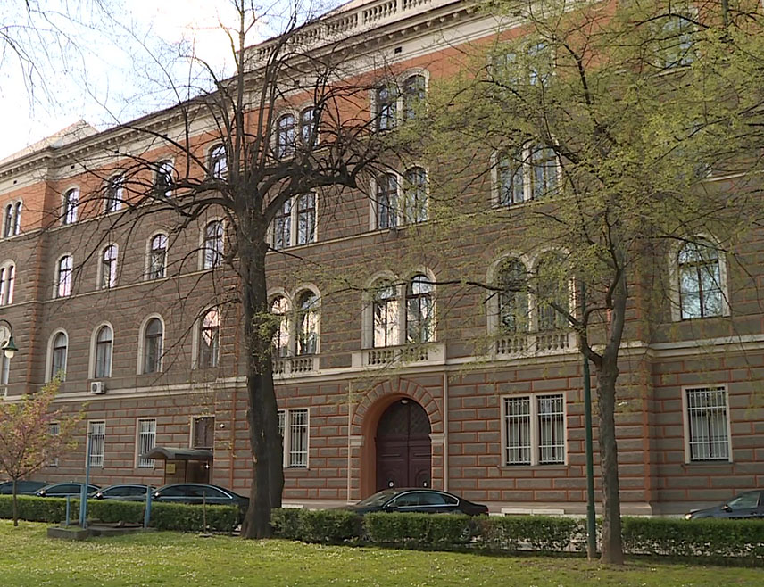 САРАЈЕВО, 24. ФЕБРУАРА /СРНА/ - Из Министарства иностраних послова у Савјету министара упутили су Предсједништву БиХ на изјашњење о резолуцији коју је у УН упутила администрација предсједника САД Доналда Tрампа о успостављању мира у Европи, као и о приједлозима других предлагача о истој теми, али, како Срна сазнаје, бошњачки члан Предсједништва Денис Бећировић одбио је да се изјасни.