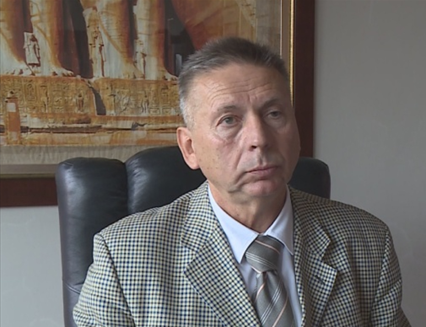 САРАЈЕВО, 25. ФЕБРУАРА /СРНА/ - Пред Судом БиХ за сутра је најављено изрицање првостепене пресуде предсједнику Републике Српске Милораду Додику и в.д. директора "Службеног гласника" Милошу Лукићу за "непоштовање одлука" Кристијана Шмита.