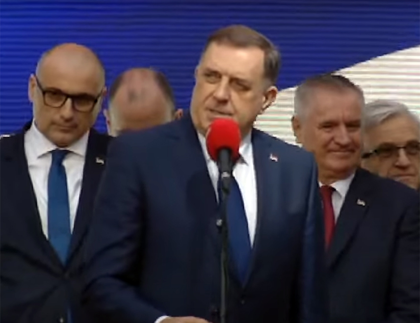 БАЊАЛУКА, 25. ФЕБРУАРА /СРНА/ - Предсједник Републике Српске Милорад Додик рекао је да није било предсједника од оснивања Српске да није пресуђен или да му нису уведене санкције, истакавши да се свима мора одати признање јер су поднијели велику жртву због функције на коју су били бирани.