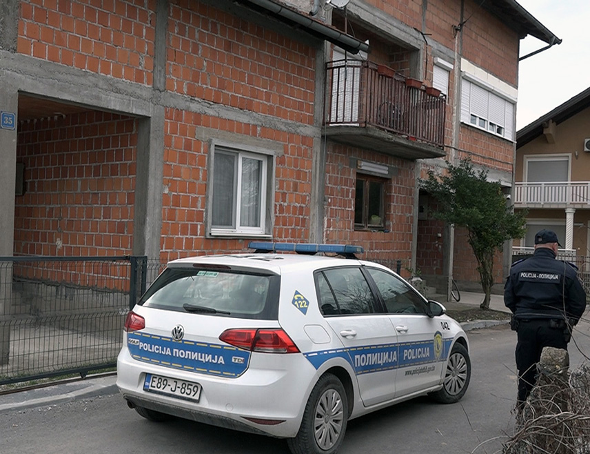 БРЧКО, 26. ФЕБРУАРА /СРНА/ - Градоначелник Брчког Синиша Милић рекао је да је стравично постојање куће у дистрикту у којој је пронађено 31 скривано дијете, нарочито уколико се потврде сумње у мотив које Tужилаштво и локална полиција истражују, те да забрињава питање колико је дуго то било, а да нико није обратио пажњу.