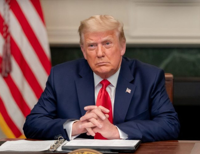 ВАШИНГТОН, 26.ФЕБРУАРА /СРНА/ - Амерички предсједник Доналд Трамп рекао је да он више неће да даје новац Украјини и да намјерава да надокнади оно што је потрошио његов претходник Џозеф Бајден.