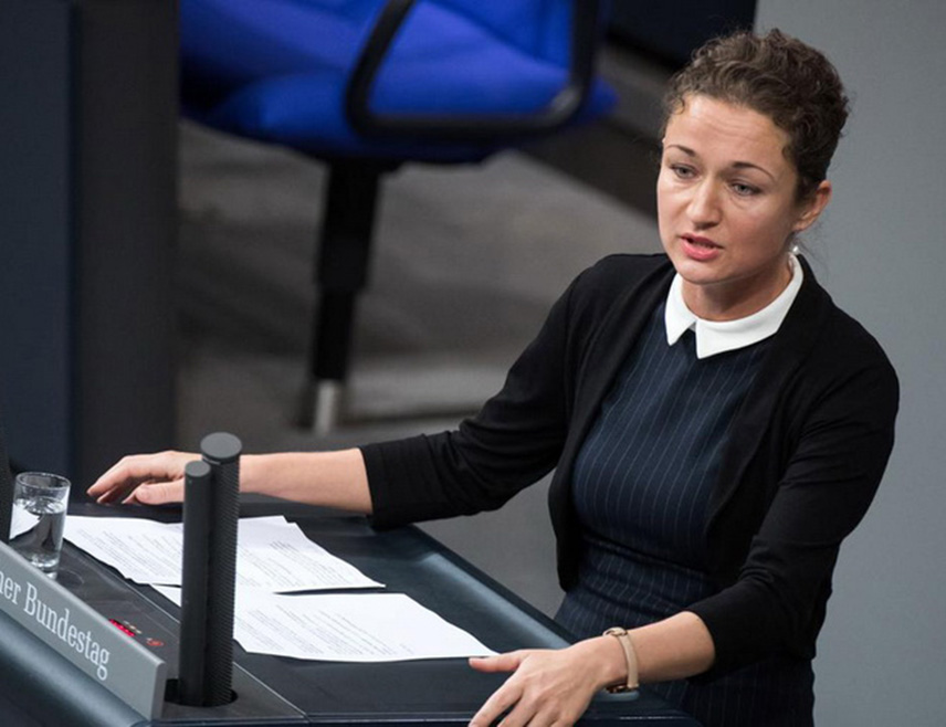 БЕРЛИН, 26. ФЕБРУАРА /СРНА/ - Предсједник Републике Српске Милорад Додик осуђен је на затворску казну јер је с правом одбијао да прихвати одлуку недемократски постављног Кристијана Шмита, истакла је члан њемачког Бундестага Жаклин Настић.