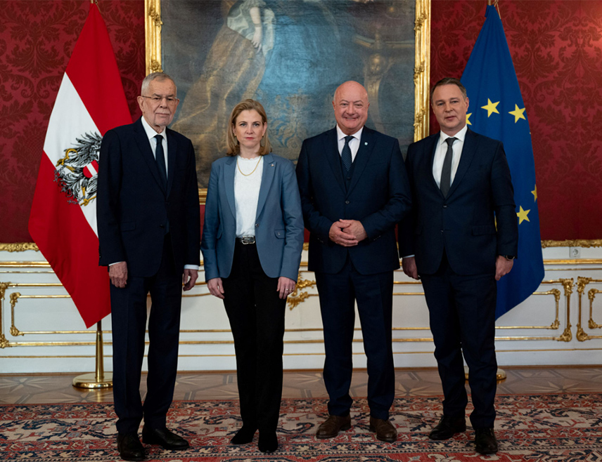 БЕЧ, 27. ФЕБРУАРА /СРНА - РИА Новости/ - Аустријска народна партија /ОВП/, Социјалдемократска партија /СПО/, Нова Аустрија и Либерални форум /НЕОС/ договорили су се да формирају центристичку коалициону владу послије другог круга преговора, јавили су аустријски медији.