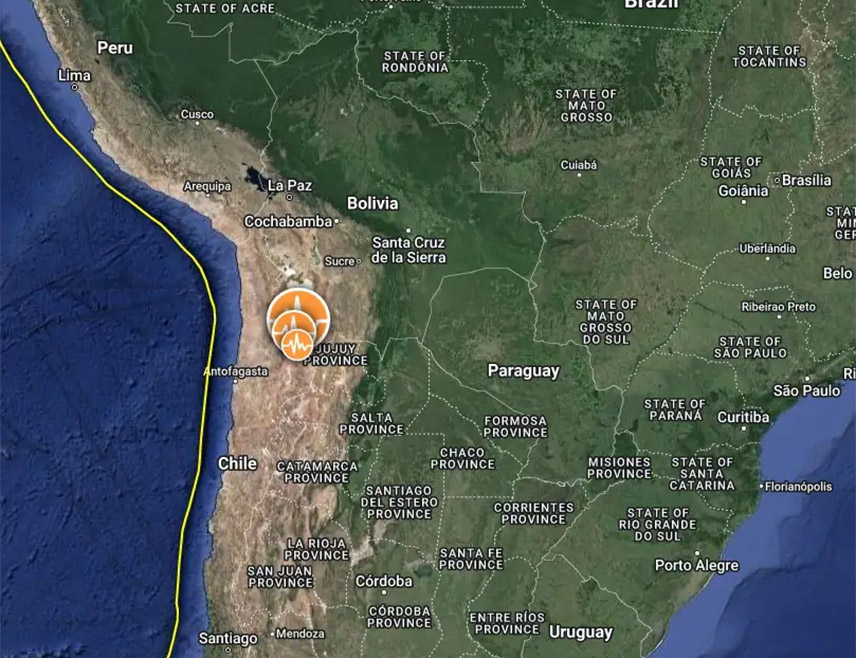 САНТИЈАГО, 27. ФЕБРУАРА /СРНА-Ројтерс/ -  Научници очекују велики земљотрес на сјеверу Чилеа, у области богатој минералима, пошто се у просјеку сваких 10 година у овој земљи дешава велика сеизмичка катастрофа.
