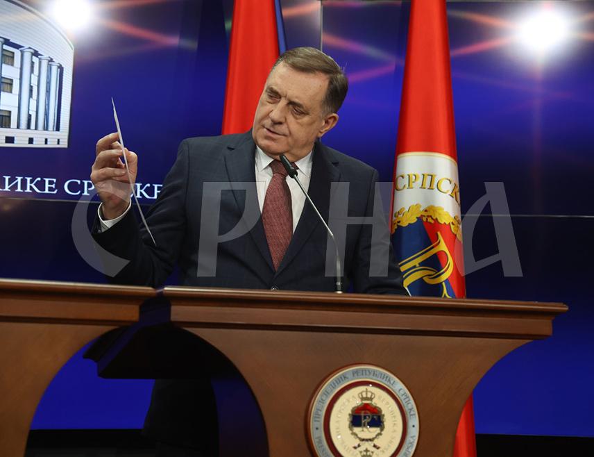 БАЊАЛУКА, 27. ФЕБРУАРА /СРНА/ - Предсједник Републике Српске Милорад Додик рекао је да ће се по питању разговора о изворном Дејтону сада видјети колико је власт у Федерација БиХ /ФБиХ/ под утицајем СДА и њихових злих намјера везаних за Републику Српску, с обзиром на то да СДА у том ентитету није власт.