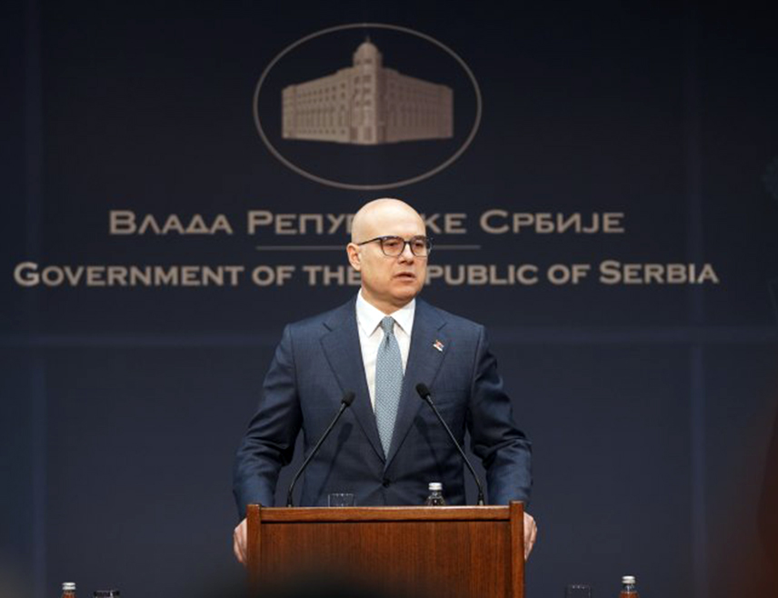 БЕОГРАД, 2. МАРТА /СРНА/ - Премијер Србије у оставци Милош Вучевић рекао је данас у Крупњу код Лознице да је велики проблем и изазов првостепена пресуда Суда БиХ предсједнику Републике Српске Милораду Додику и истакао да је то суштински пресуда Српској.