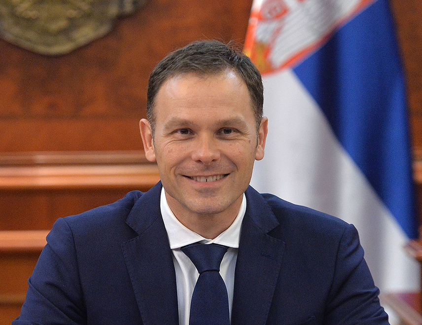 БЕОГРАД, 4. МАРТА /СРНА/ - Министар финансија Србије Синиша Мали рекао је да ће Скупштина Србије данас завршити свој посао иако поједини опозициони посланици покушавају да зауставе рад Скупштине и Владе.