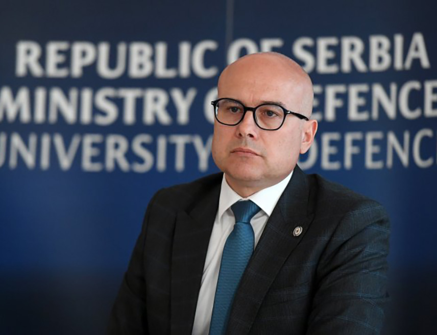 БЕОГРАД, 6. МАРТА /СРНА/ - Премијер Србије Милош Вучевић затражио је данас од надлежних међународних институција, прије свих од Унеска, да спријече покушаје уништавања српског културног и духовног насљеђа на Косову и Метохији.