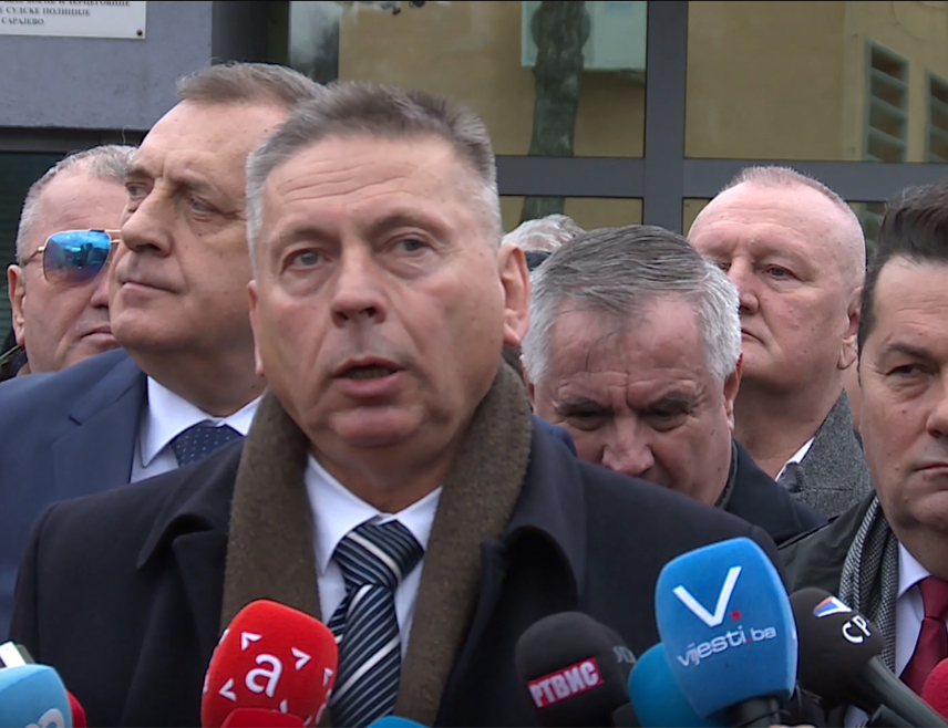 БАЊАЛУКА, 6. МАРТА /СРНА/ - Нови позив Тужилаштва БиХ предсједнику Републике Милораду Додику, у својству осумњиченог за наводни напад на уставни поредак БиХ, наставак је започетог сценарија у којем се путем правосуђа настоји искључити изборна народна воља, рекао је Срни бранилац предсједника Горан Бубић.