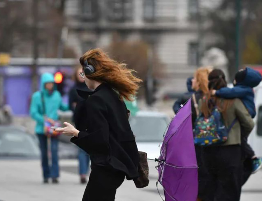 ЗАГРЕБ, 8. МАРТА /СРНА/ - За дио Хрватске за понедјељак, 10. марта, упаљен је жути метеоаларм - дуваће врло јак, на ударе и олујан јужни и југозападни вјетар.