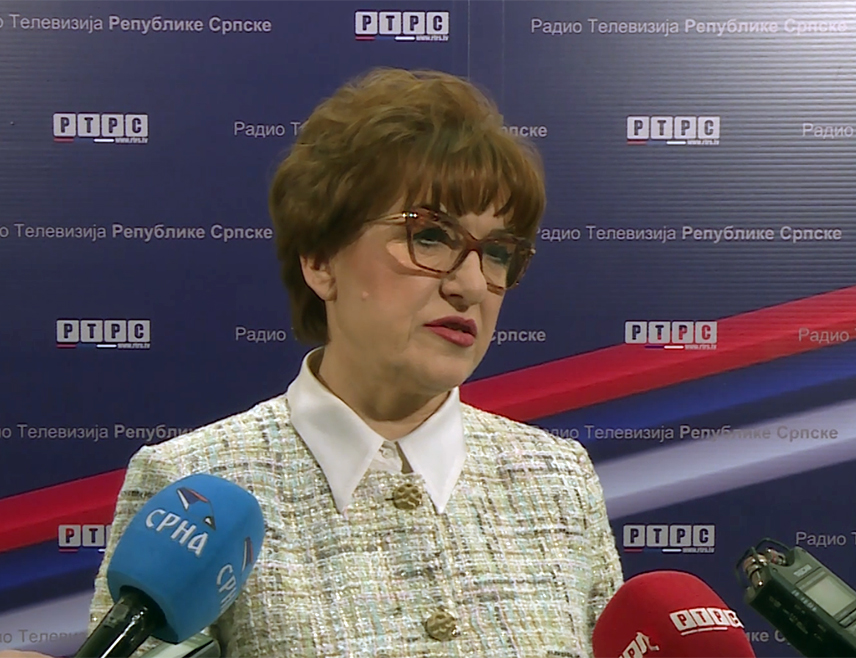 БАЊАЛУКА, 10. МАРТА /СРНА/ - Министар финансија Републике Српске Зора Видовић изјавила је данас да би на сљедећој сједници Владе Српске требала бити донесена одлука и утврђен датум када ће бити емисија штедних/народних обвезница и завршене комплетне процедуре у вези са тим.