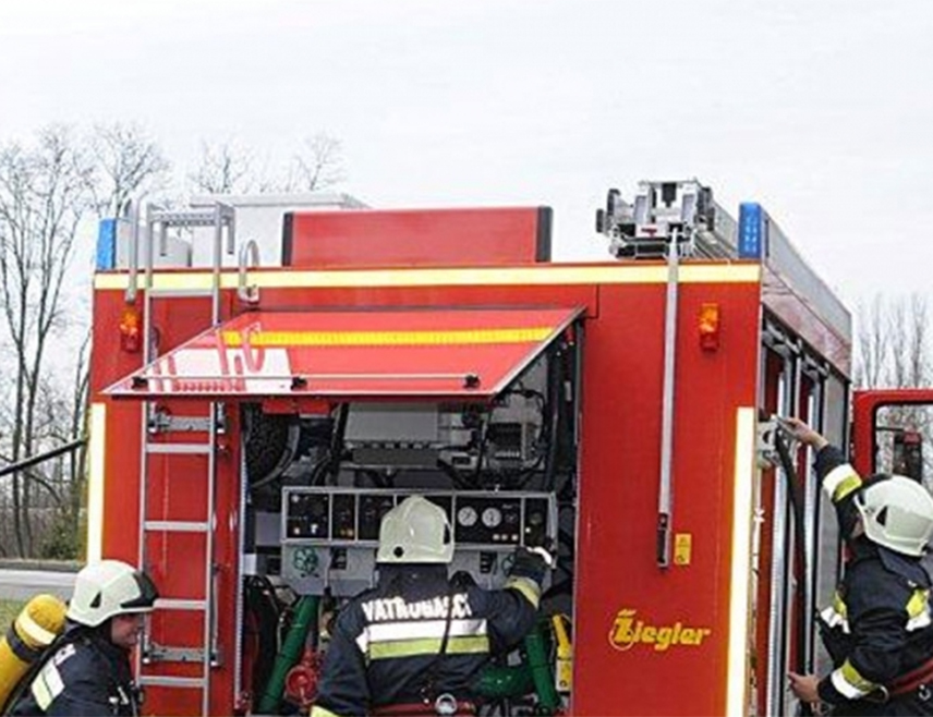 СОКОЛАЦ, 11. МАРTА /СРНА/ - Пожари су све учесталији на простору Сарајевско-романијске и горњодринске регије, ватрогасци су за два протекла дана имали чак 25 интервенција.