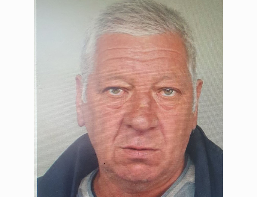 ГРАДИШКА, 11. МАРТА /СРНА/ - Зоран Париповић из Градишке нестао је и за њим се интензивно трага, саопштила је Полицијска управа Градишка, која је објавила фотографију несталог и затражила помоћ грађана.