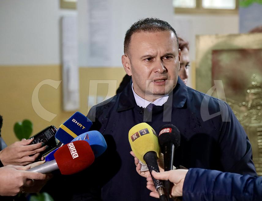 ИСТОЧНО САРАЈЕВО, 11. МАРТА /СРНА/ - Онај који је уперио пушку у дијете, добиће Божију казну, њему земаљска ништа не значи, рекао је градоначелник Источног Сарајева Љубиша Ћосић на обиљежавању Дана сјећања на страдалу дјецу Српског Сарајева.