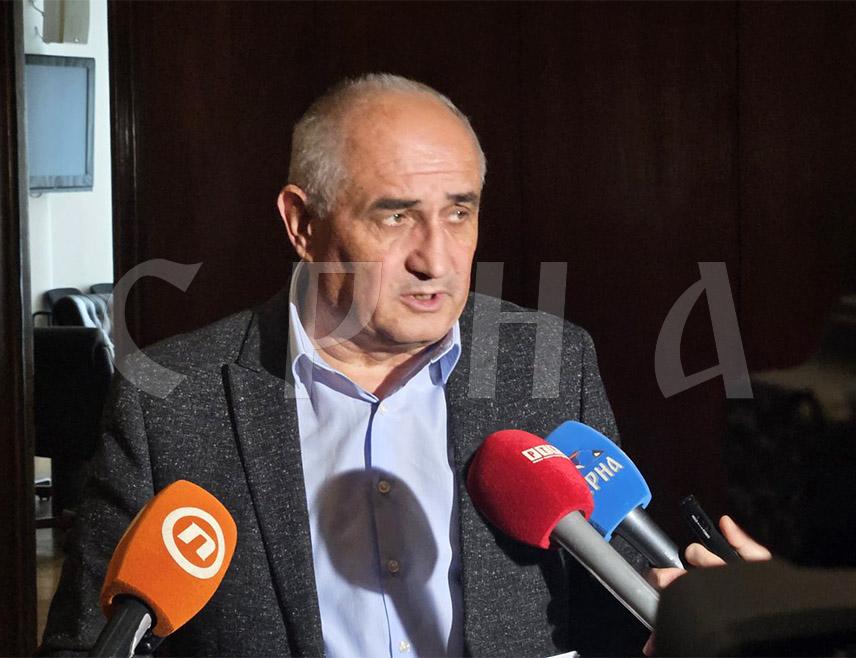 САРАЈЕВО, 12. МАРТА/СРНА/ - Сједница Комисије за припрему избора Савјета министара на којој је требала да буде разматрана подобност и давање препоруке за потврђивање Горана Селака за кандидата за функцију министра безбједности, није одржана данас због недостатка кворума.