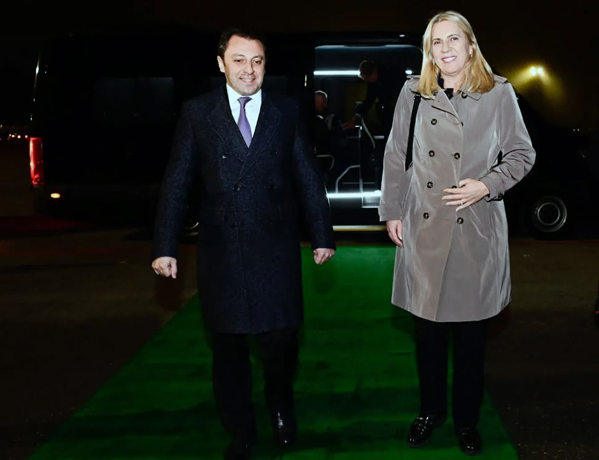 БАКУ, 12. МАРТА /СРНА/ - Српски члан и предсједавајућа Предсједништва БиХ Жељка Цвијановић допутовала је у посјету Азербејџану током које ће разговарати са предсједником те земље Илханом Алијевим.