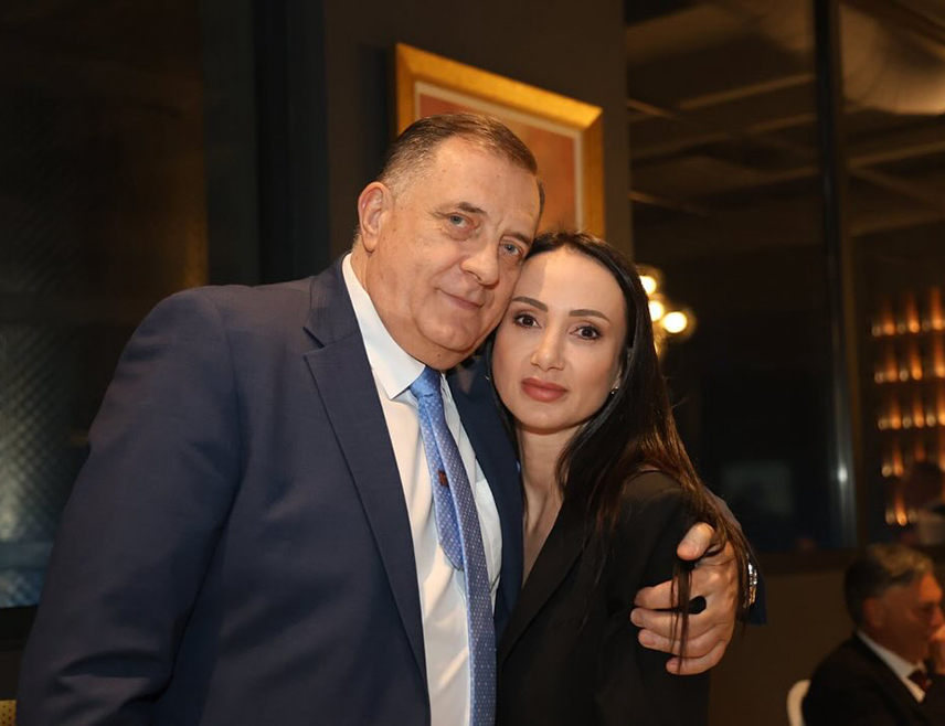 БАЊАЛУКА, 12. МАРТА /СРНА/ - Предсједник Републике Српске Милорад Додик захвалио је породици, пријатељима и драгим људима што су му и овај рођендан учинили посебним.