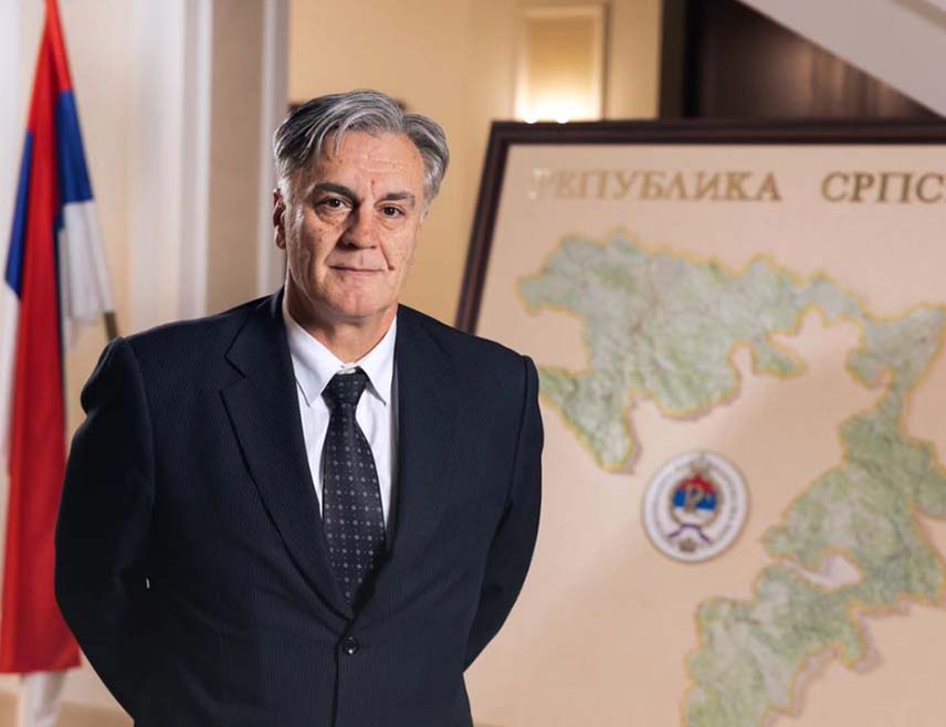 БАЊАЛУКА, 13. МАРТА /СРНА/ - Министар унутрашњих послова Републике Српске Синиша Каран рекао је да нико у Републици Српској неће бити приведен на основу одлуке Суда БиХ, јер такви налози немају правно дејство након усвајања Закона о непримјењивању закона и забрани дјеловања вануставних институција БиХ.