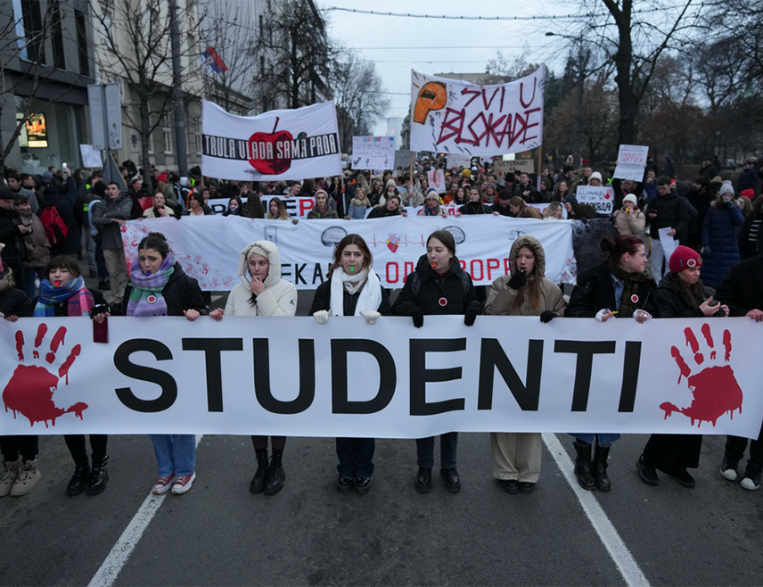 БЕОГРАД, 14. МАРТА /СРНА/ - Студенти у блокади саопштили су да планови и ставови који су изнесени на снимку о припреми насиља на сутрашњим протестима у Београду немају никакве везе са њиховом борбом.