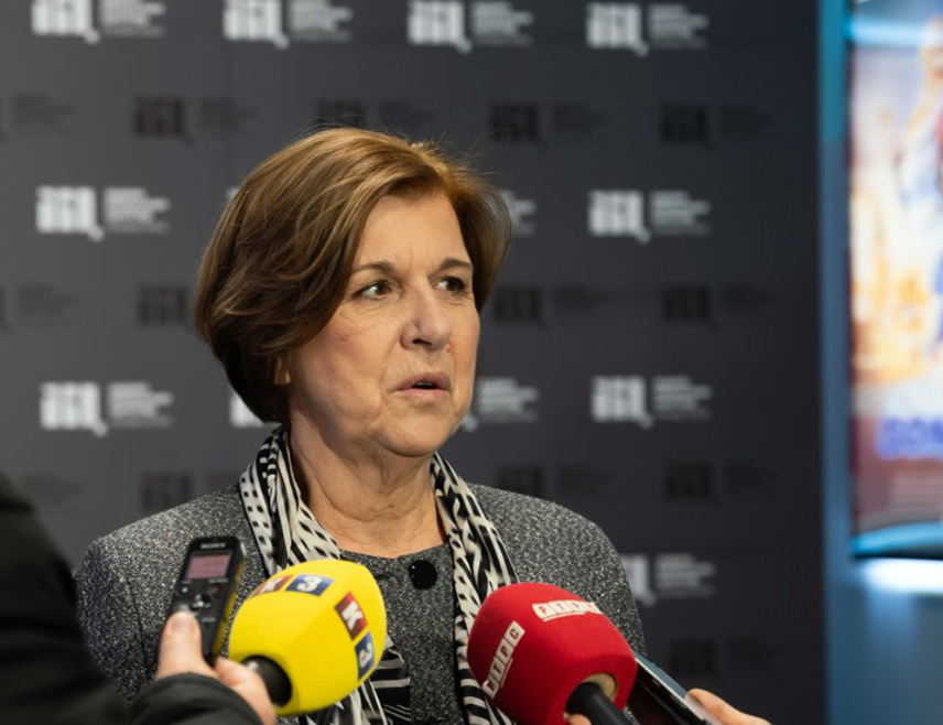 БАЊАЛУКА, 14. МАРТА /СРНА/ - Министар просвјете и културе Републике Српске Жељка Стојичић упутила је честитку Предрагу Бјелошевићу поводом 50 година књижевног рада, оцијенивши да је то довољан разлог за срећу и понос да се са читаоцима обиљежи велики јубилеј.