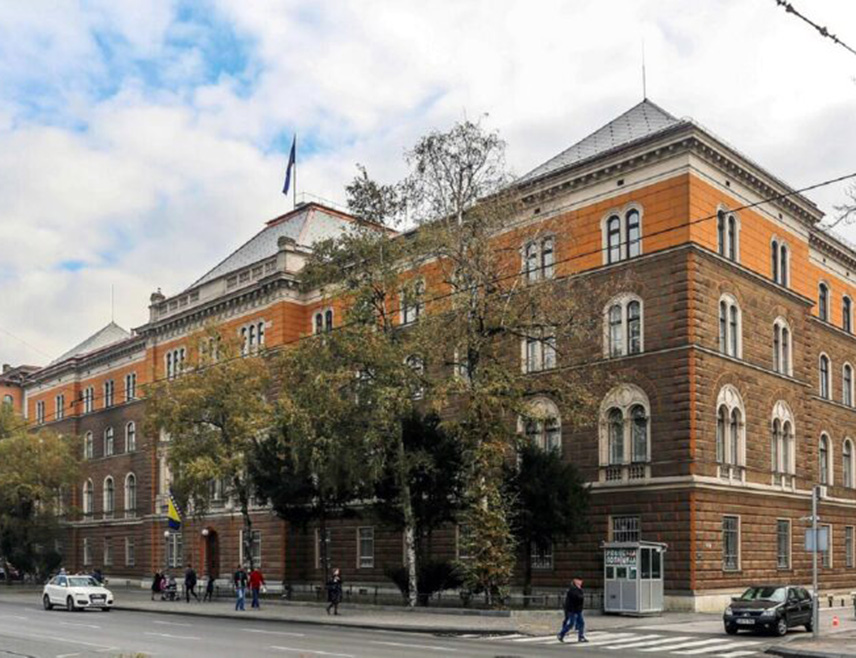 САРАЈЕВО, 16. МАРТА /СРНА/ - Чланови Предсједништва БиХ Денис Бећировић и Жељко Комшић и предсједавајући Представничког дома Парламентарне скупштине БиХ Денис Звиздић упутили су телеграме саучешћа званичницима Сјеверне Македоније поводом трагедије у мјесту Кочани у тој земљи.