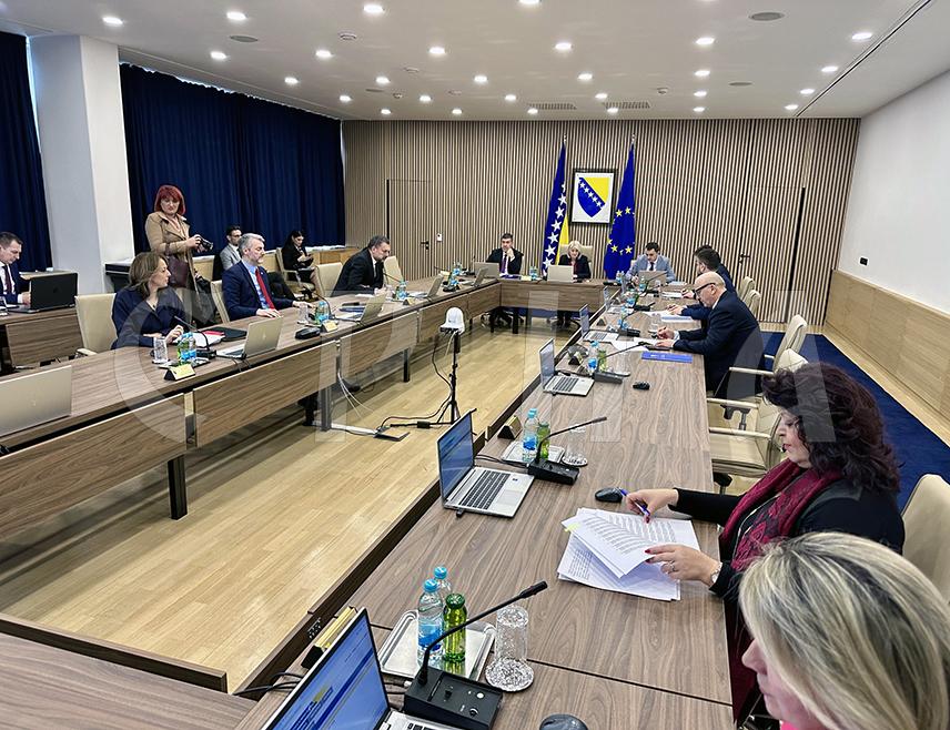 САРАЈЕВО, 17. МАРТА /СРНА/ - Савјет министара једногласно је усвојио и упутиће Европској комисији Програм економских реформи БиХ за период од 2025. до 2027. године.