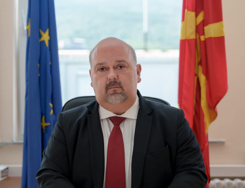 СКОПЉЕ, 18. МАРТА /СРНА/ - Стабилно је здравствено стање свих повријеђених у пожару у дискотеци у Кочанима који су смјештени у скопским клиникама, а тежи случајеви су послати на лијечење ван земље, рекао је замјеник министра здравља Сјеверне Македоније Јовица Андовски.