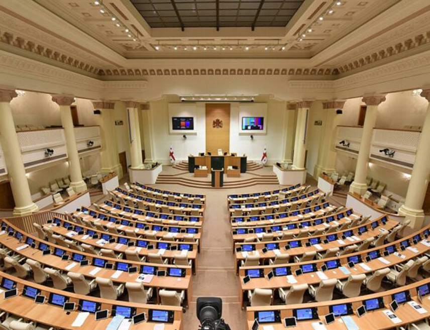 ТБИЛИСИ, 18. МАРТА /СРНА/ - Парламент Грузије усвојио је у другом читању приједлог закона о страним агентима, објављено је на интернет страници Парламента.