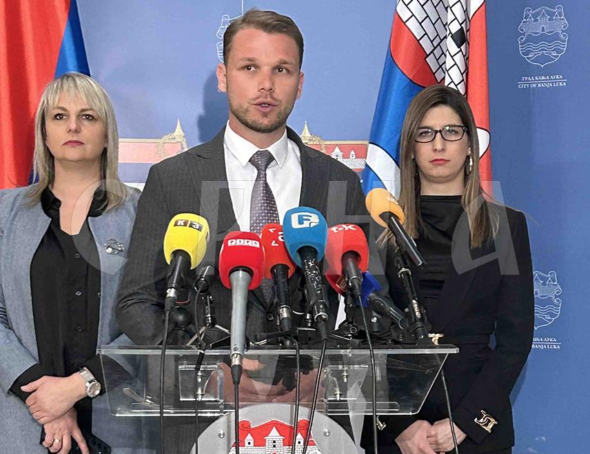 БАЊАЛУКА, 20. МАРТА /СРНА/ - Градоначелник Бањалуке Драшко Станивуковић рекао је да су градске инспекције и Министарство унутрашњих послова Републике Српске извршили ванредне контроле у свих 11 ноћних клубова на подручју града и установили да у шест нису испуњени ни минимални услови за безбједност, што се нарочито односи на лошу противпожарну заштиту.