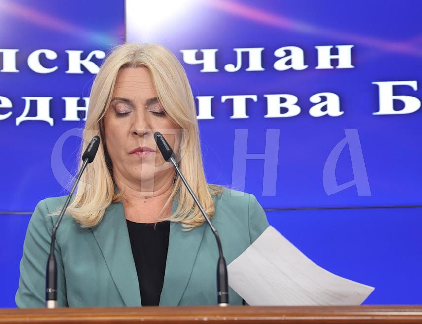 БАЊАЛУКА, 20. МАРТА /СРНА/ - Српски члан и предсједавајућа Предсједништва БиХ Жељка Цвијановић истакла је да је малигни утицај ОХР-а главни узрочник посљедње кризе у БиХ, а да безбједносну пријетњу представља једино понашање сарајевских политичара.