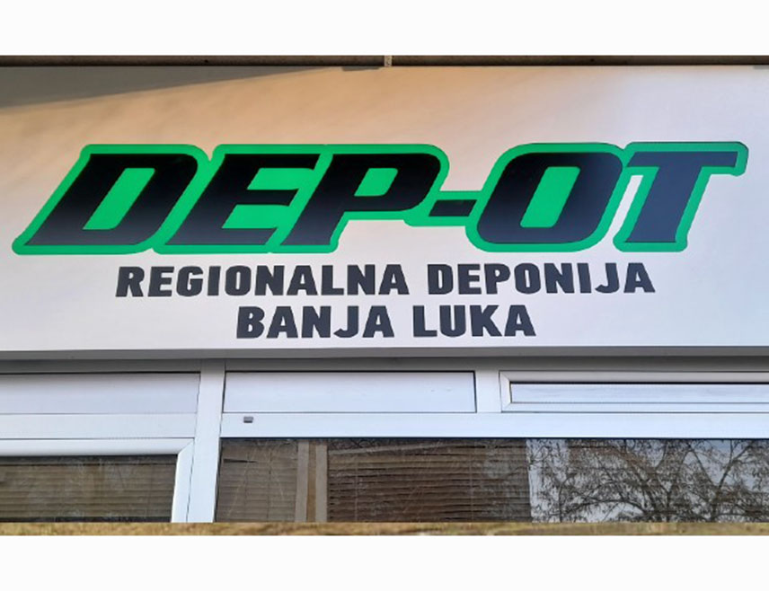 БАЊАЛУКА, 23. МАРТА /СРНА/ - Синдикална организација предузећа "Депот" Бањалука упутила је апел Окружном привредном суду да приликом извршења пресуде, која се односи на ову фирму, води рачуна о општем интересу, имајући у виду да је "Депот" једино регионално предузеће са законским дозволама за одлагање отпада.