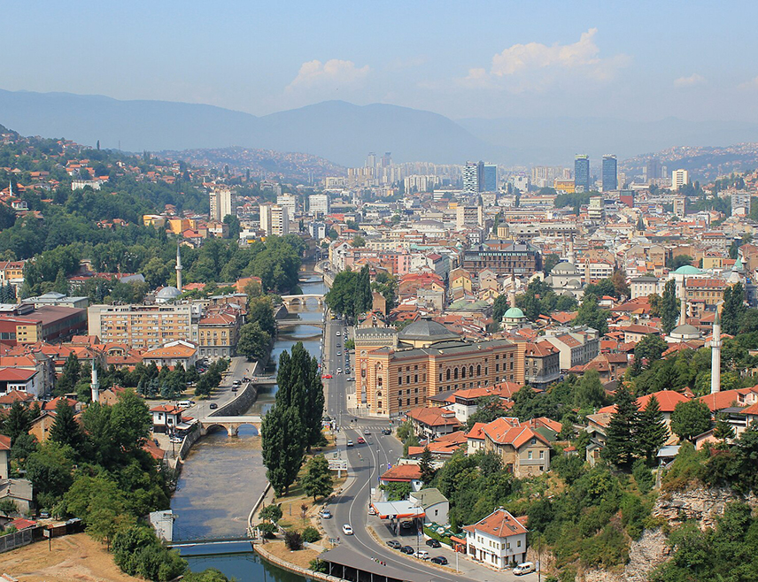 САРАЈЕВО, 26. МАРТА /СРНА/ - Градски савјет ни шест мјесеци након завршених локалних избора није изабрао градоначелника Сарајева, а главни проблем је што је општина Нови Град тек крајем фебруара, након вишемјесечних политичких препуцавања, изабрала одборнике за Градски савјет.